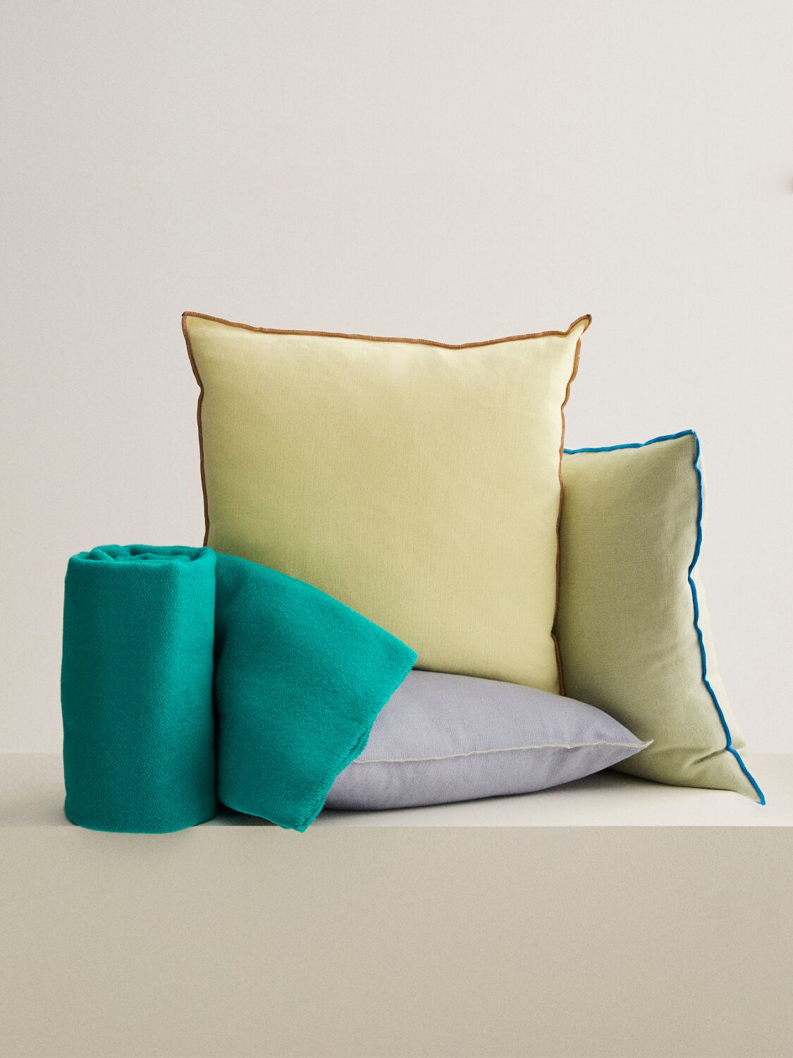 Shop Hay Aqua Green Mono Blanket