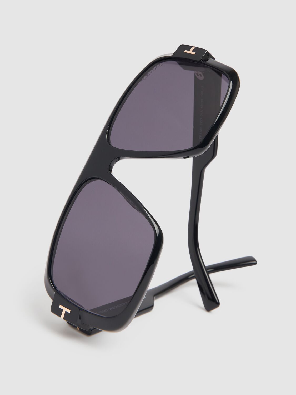 Shop Tom Ford Turner Acetate Sunglasses In Black/smoke