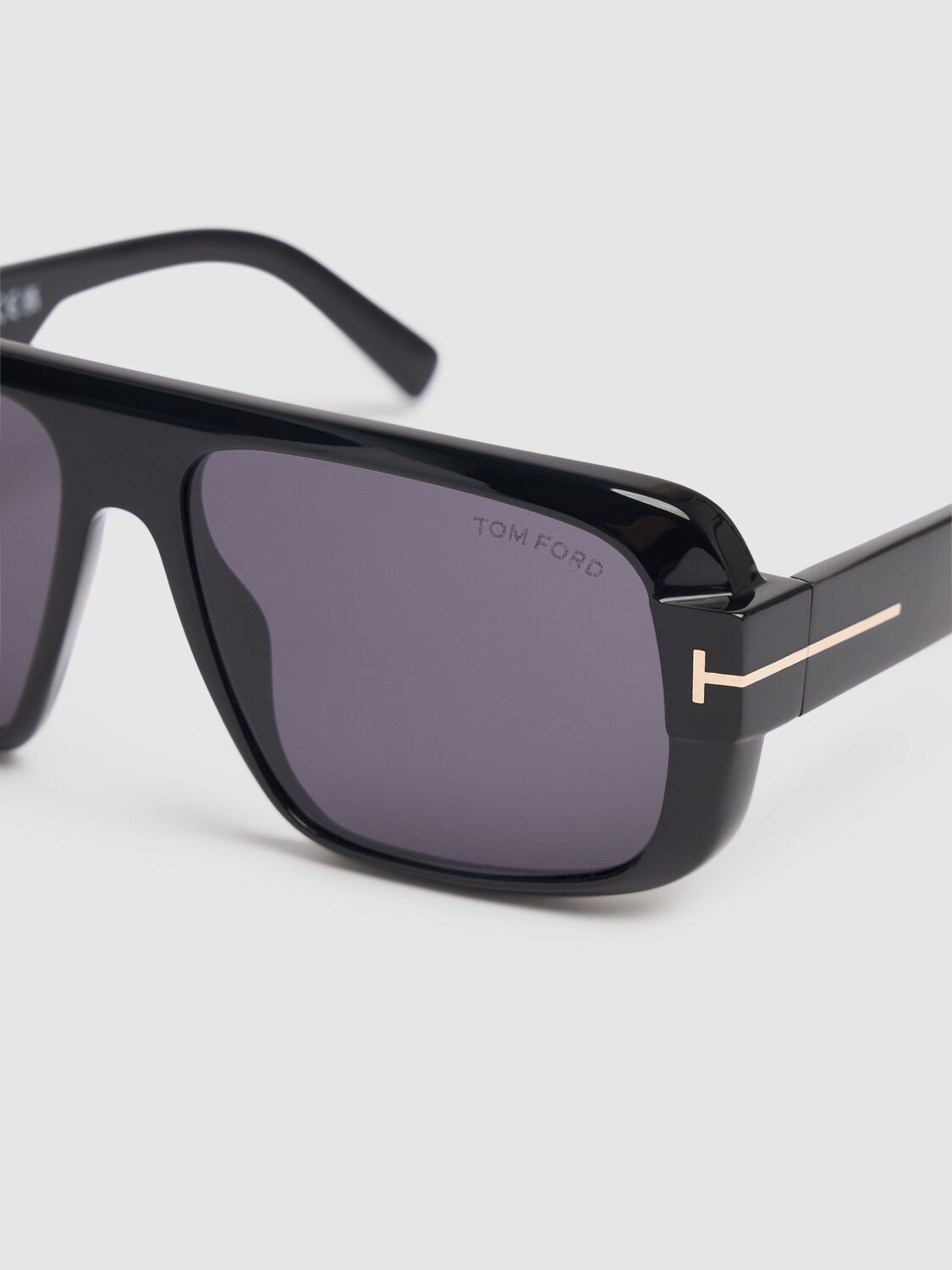 Shop Tom Ford Turner Acetate Sunglasses In Black/smoke