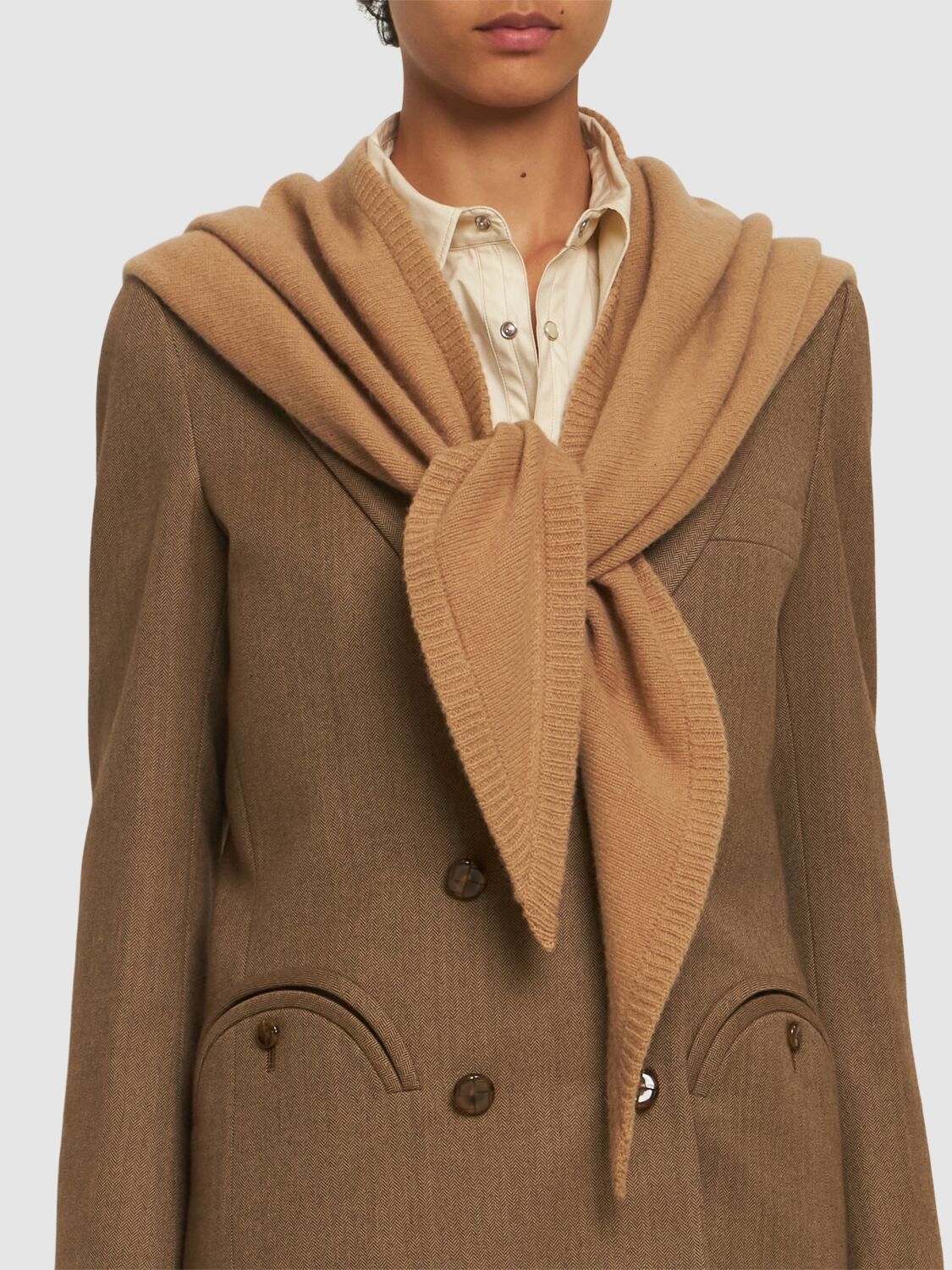 Shop Totême Triangle Wool & Cashmere Scarf In Camel