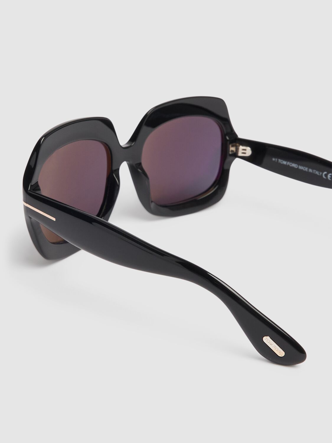 Shop Tom Ford Ren Round Sunglasses In Black/smoke