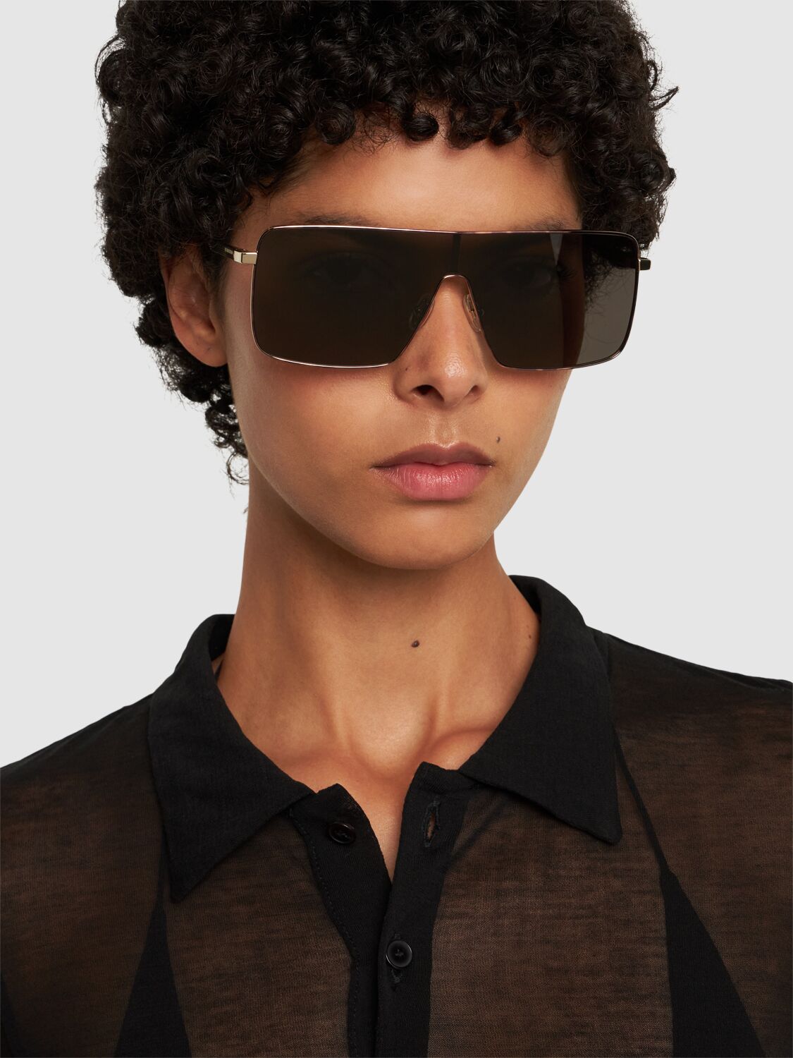 Victoria Beckham Logo-engraved Shield-frame Sunglasses In Gold/smoke
