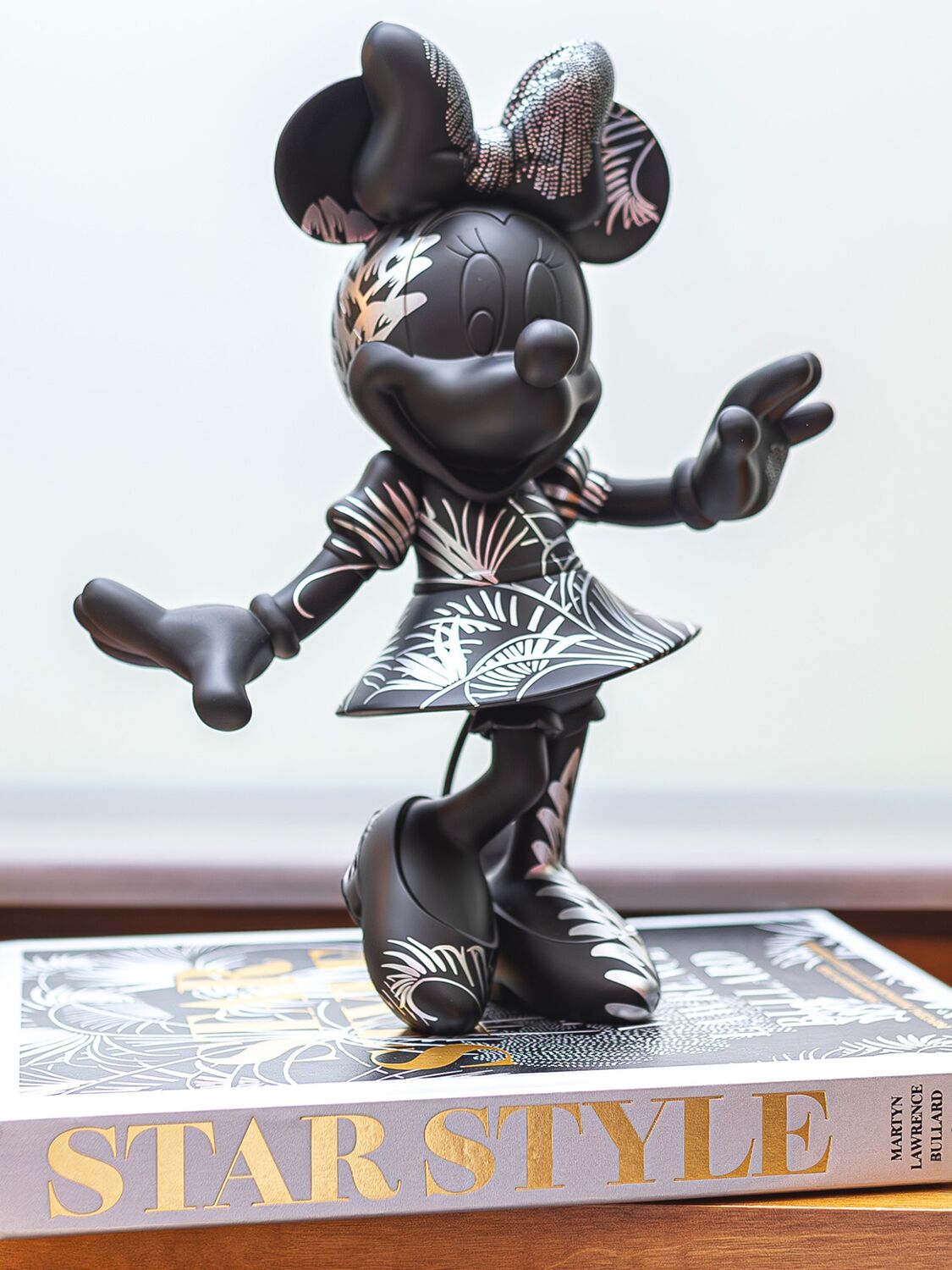 Leblon Delienne Star Style Minnie By Bullard In Black
