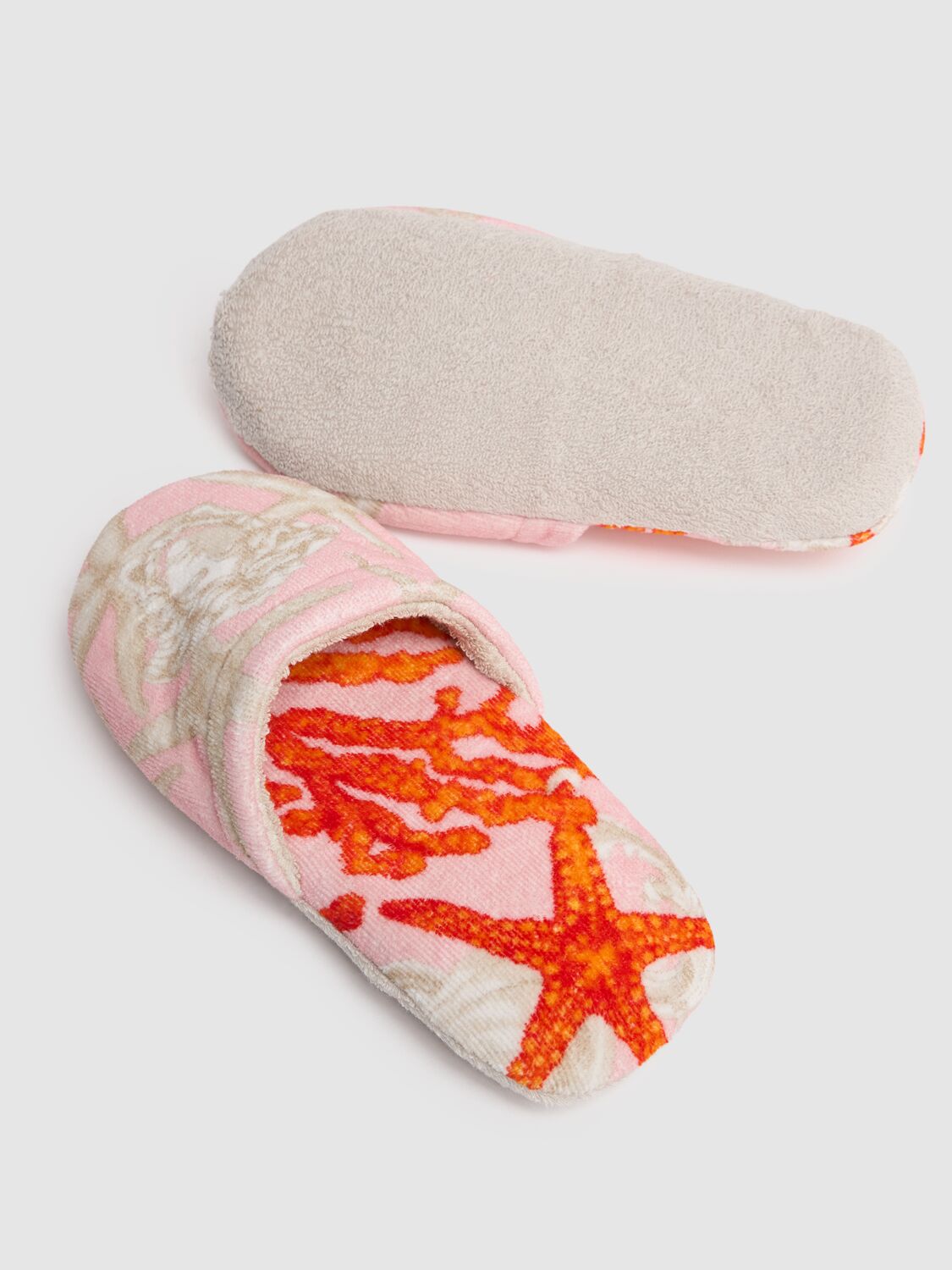 Versace Barocco De La Mer Bath Slippers In Pink