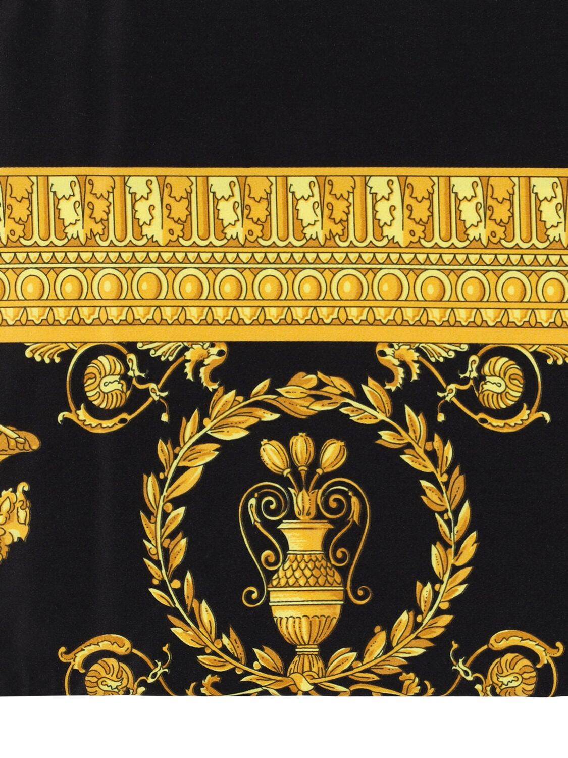 Shop Versace Barocco Duvet Cover In 黑色/金色