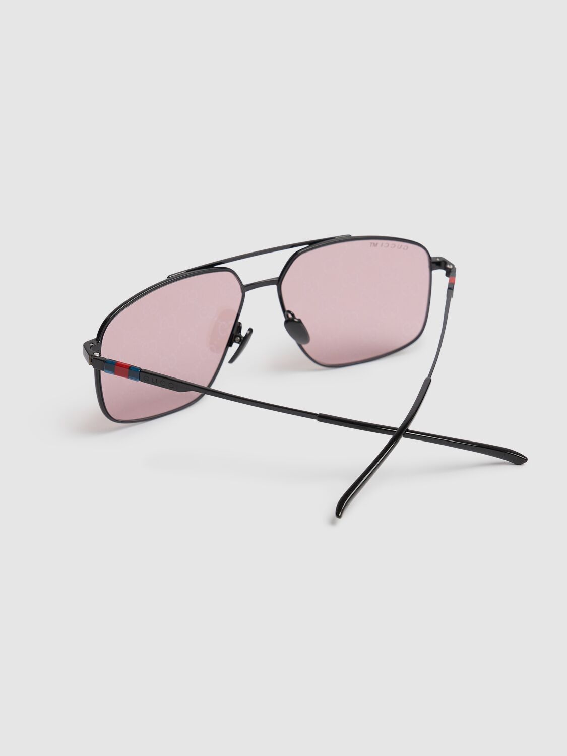 Shop Gucci Gg1676s Metal Sunglasses In 黑色/紫罗兰色