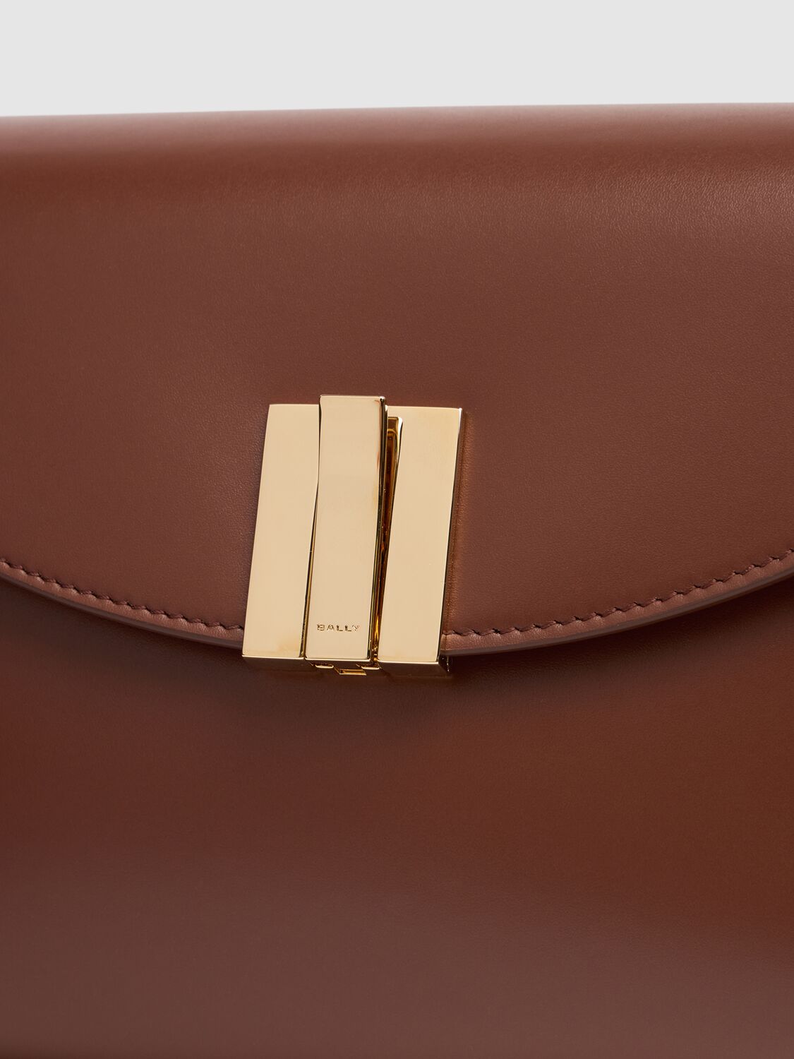 Shop Bally Ollam Pocket Leather Shoulder Bag In Russet