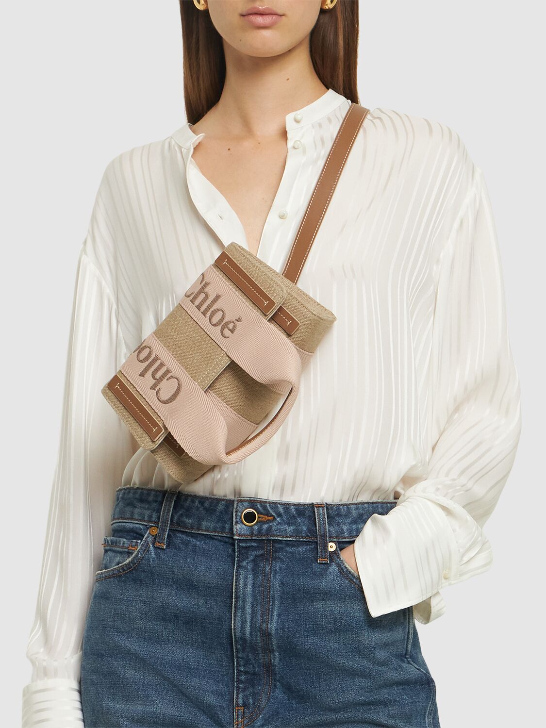 Shop Chloé Woody Linen & Leather Belt Bag In Blushy Beige