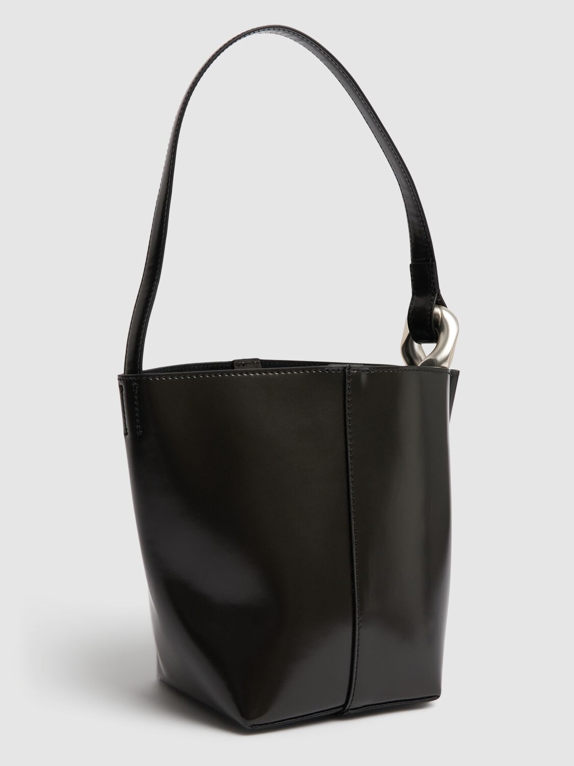 Shop Jw Anderson Small Corner Bucket Leather Bag In Black