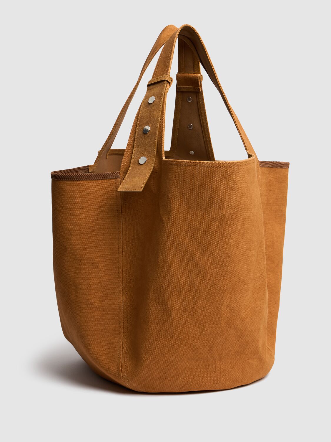 Shop Jw Anderson Maxi Tote In Caramel