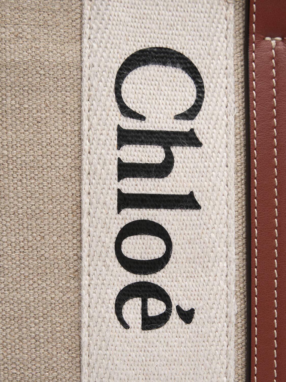 CHLOÉ MEDIUM WOODY CANVAS TOTE BAG 