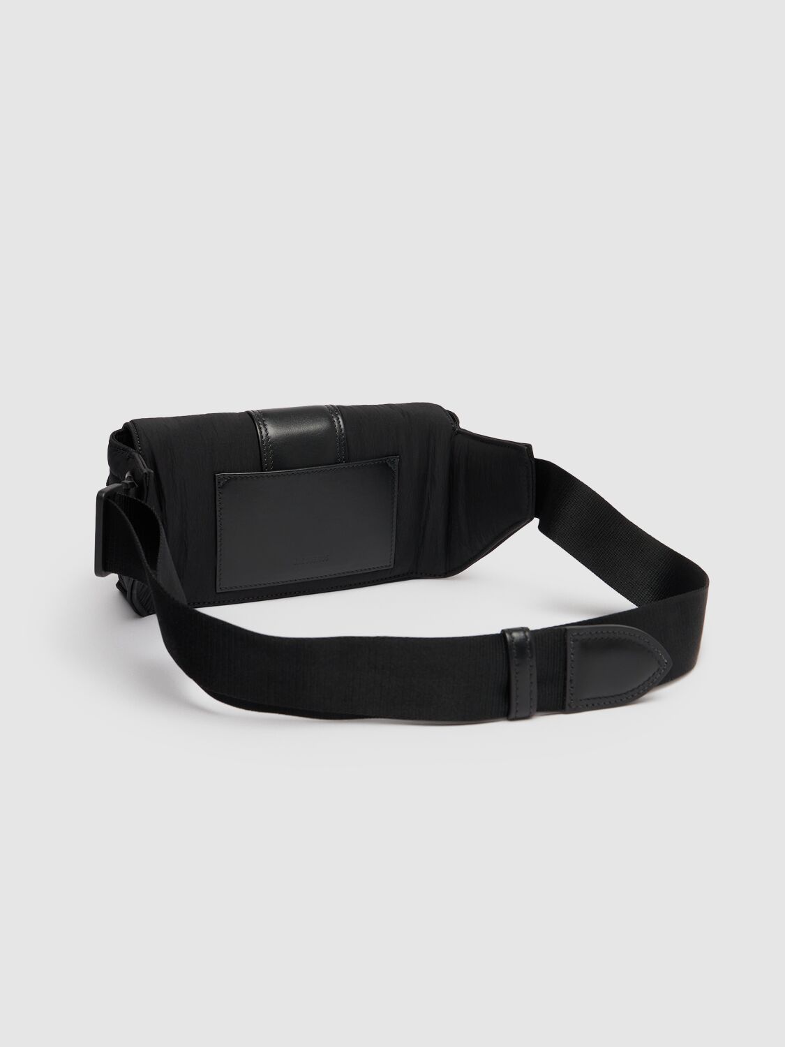 Shop Jacquemus La Banane Bambino Belt Bag In Black