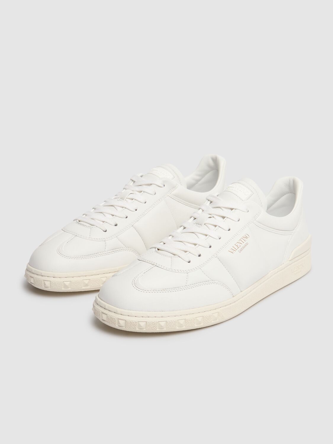 Shop Valentino Upvillage Padded Leather Low Sneakers In 白色