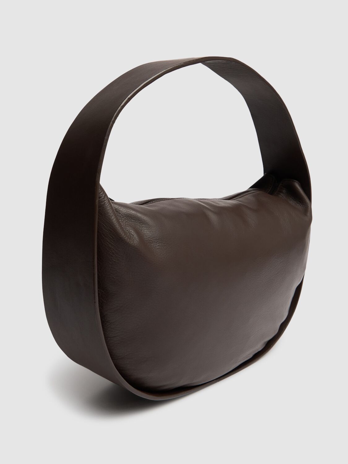 Shop St.agni Soft Arc Leather Tote Bag In Chocolate