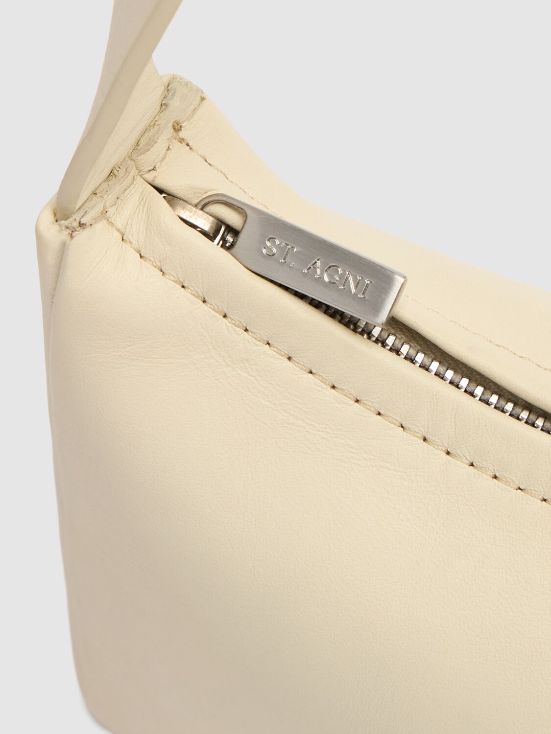 ST.AGNI 90s Petit Leather Shoulder Bag | Smart Closet