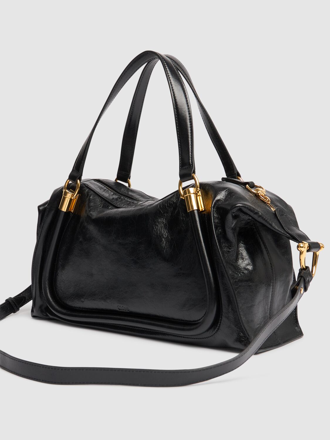 Shop Chloé Paraty 24 Leather Shoulder Bag In Black