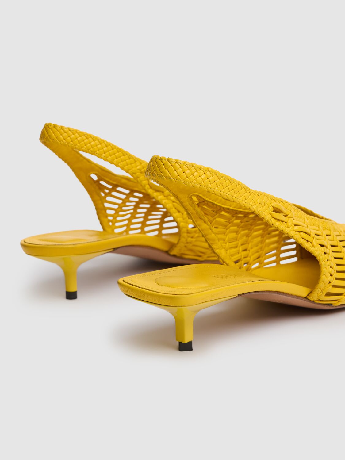 Jacquemus Cubisto Banane Pointed Toe Slingback Pump In Yellow