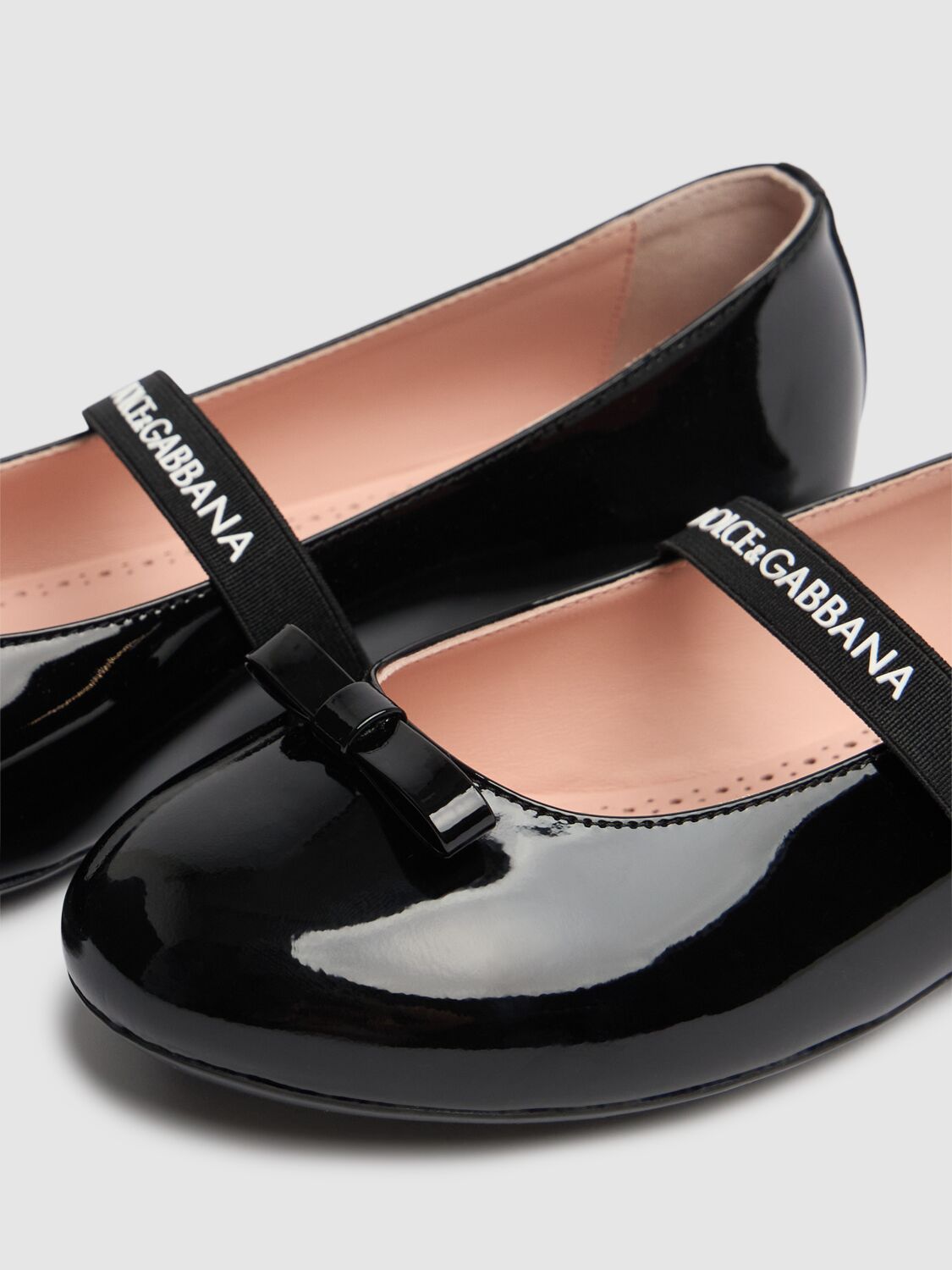 Dolce & Gabbana Patent Leather Ballet Flats With Bow In Black