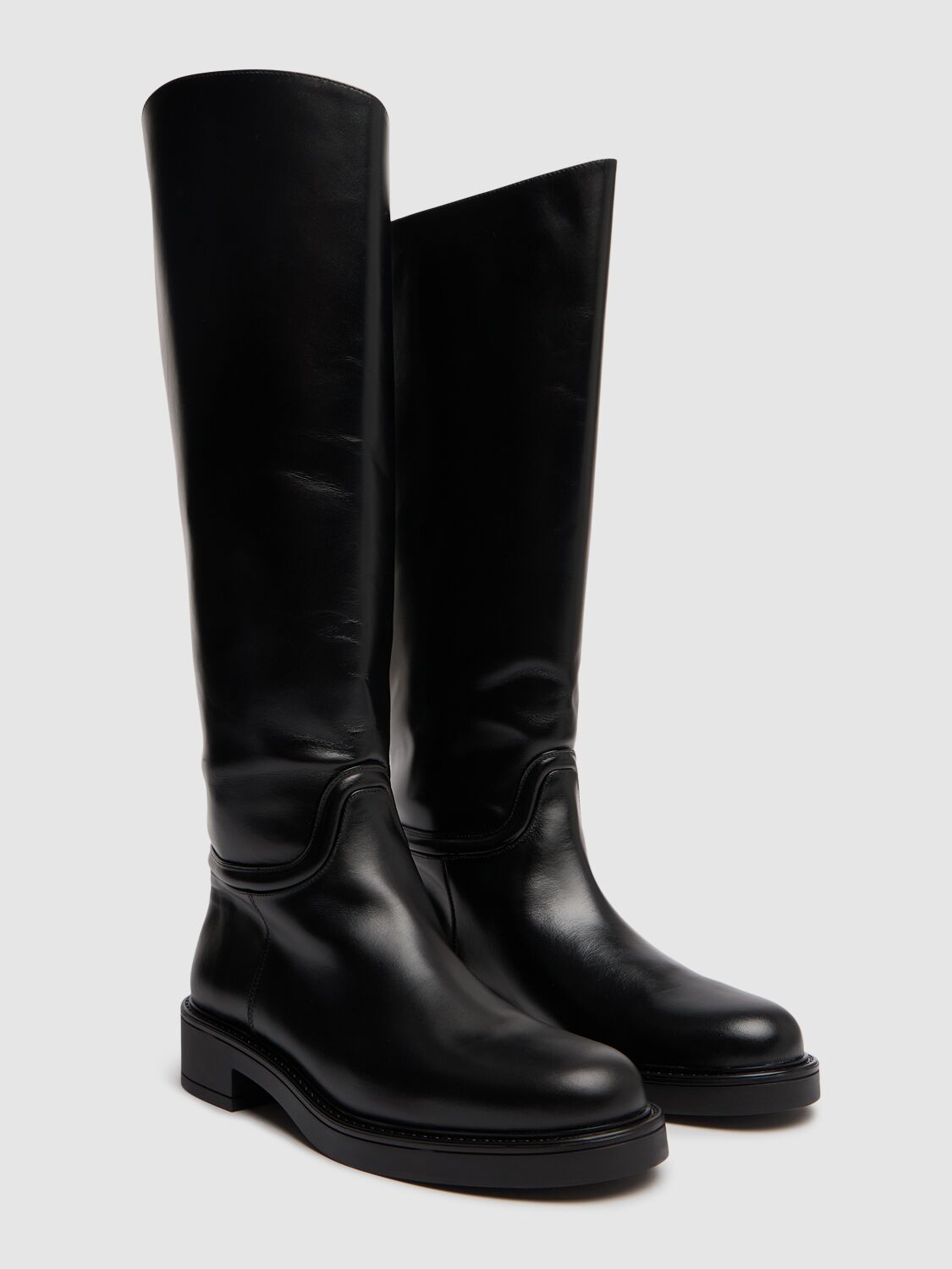 Shop Stuart Weitzman 30mm Celia Leather Boots In Black