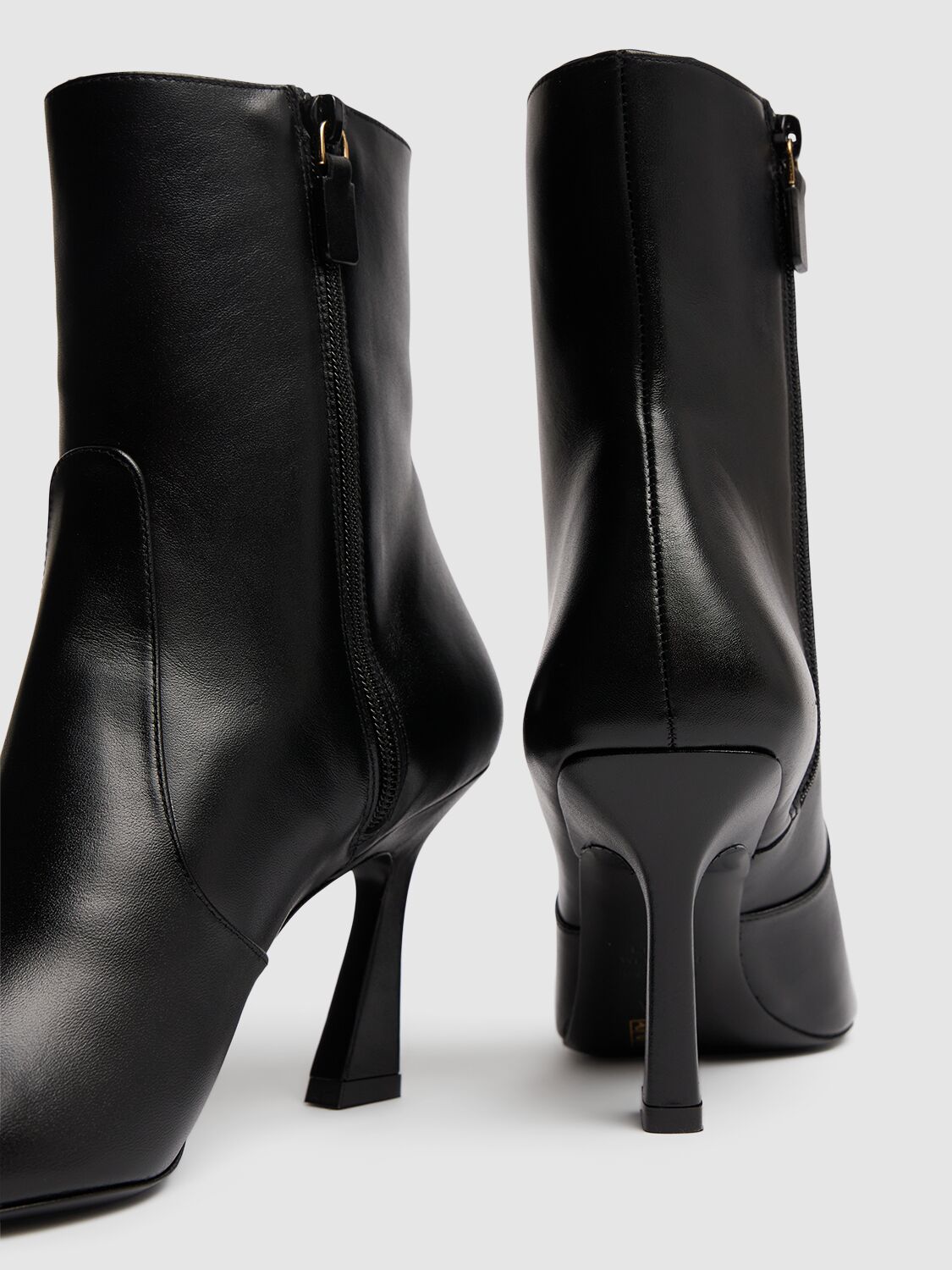 Shop Stuart Weitzman 85mm Vinnie Leather Booties In Black