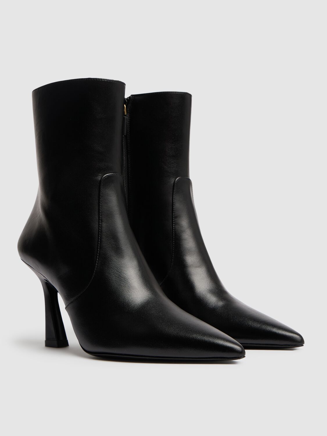 Shop Stuart Weitzman 85mm Vinnie Leather Booties In Black