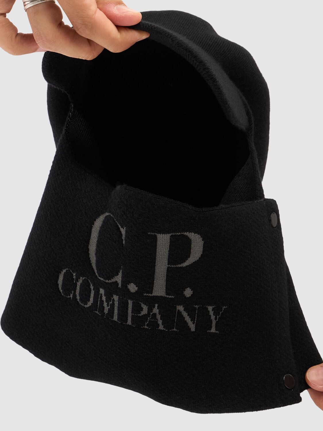 C.P. COMPANY EXTRAFINE MERINO WOOL CAP 
