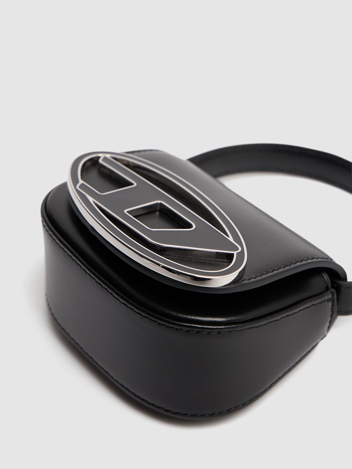 DIESEL XS 1DR SMOOTH LEATHER TOP HANDLE BAG 