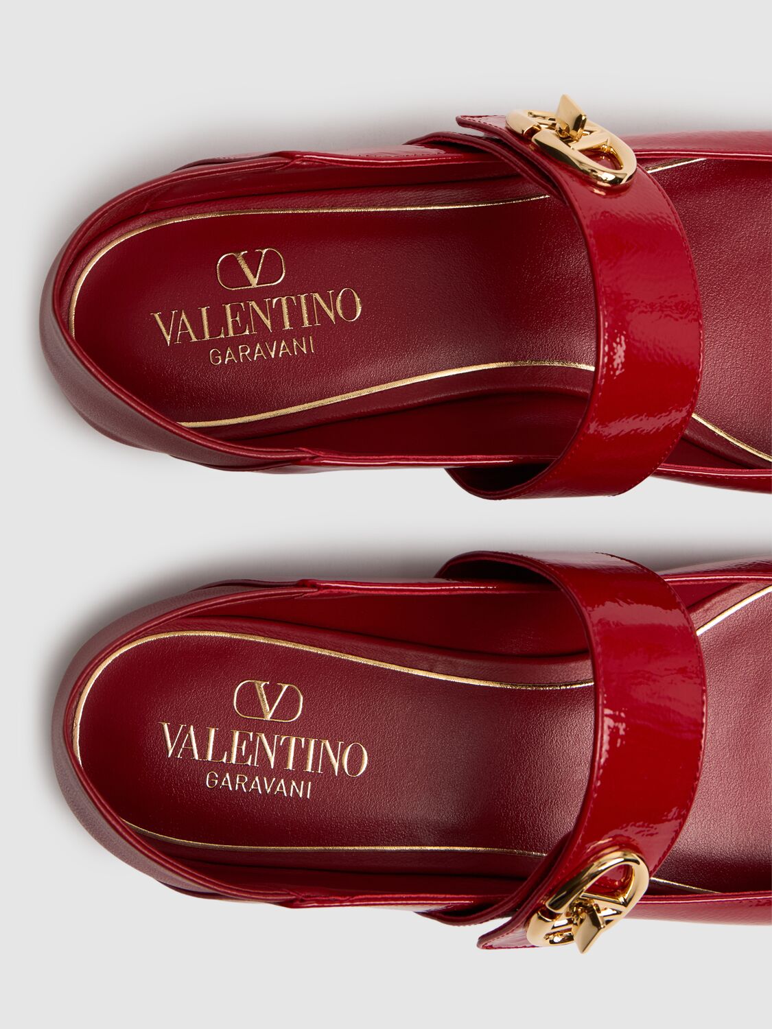 Shop Valentino 5mm Vlogo Patent Leather Flats In Red