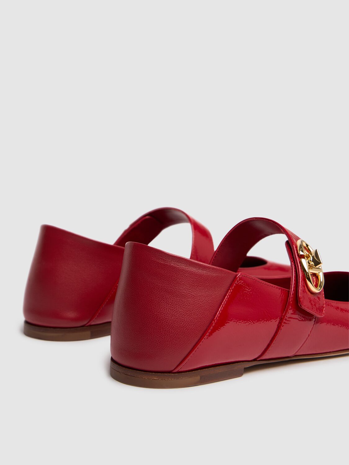 Shop Valentino 5mm Vlogo Patent Leather Flats In Red