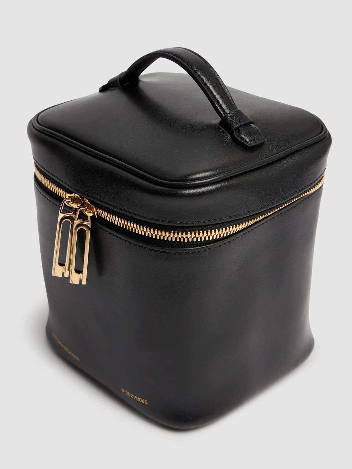 Shop Victoria Beckham Leather Cube Vanity Case In Black