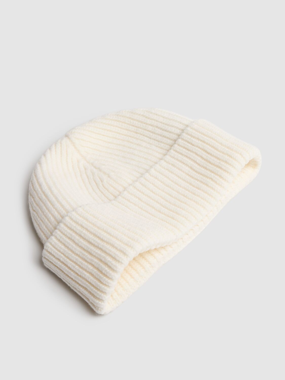 Shop Ami Alexandre Mattiussi Adc Logo Wool Beanie In Off White/red/1