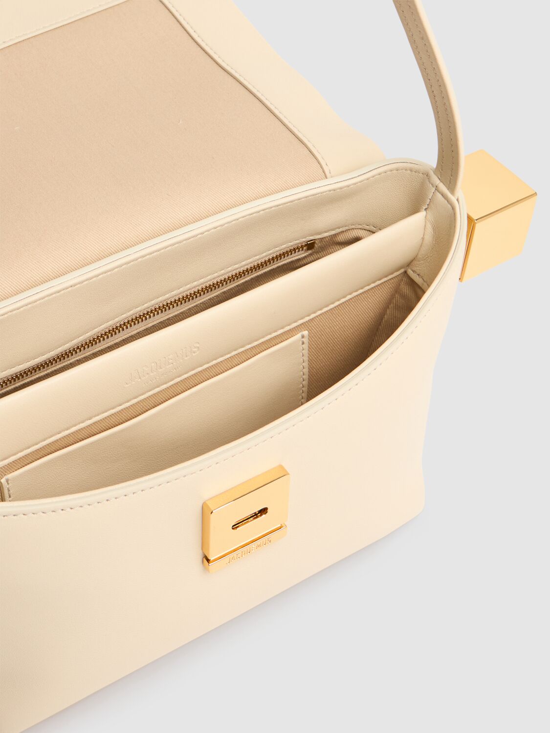 Shop Jacquemus Le Rond Carre Leather Shoulder Bag In Light Ivory