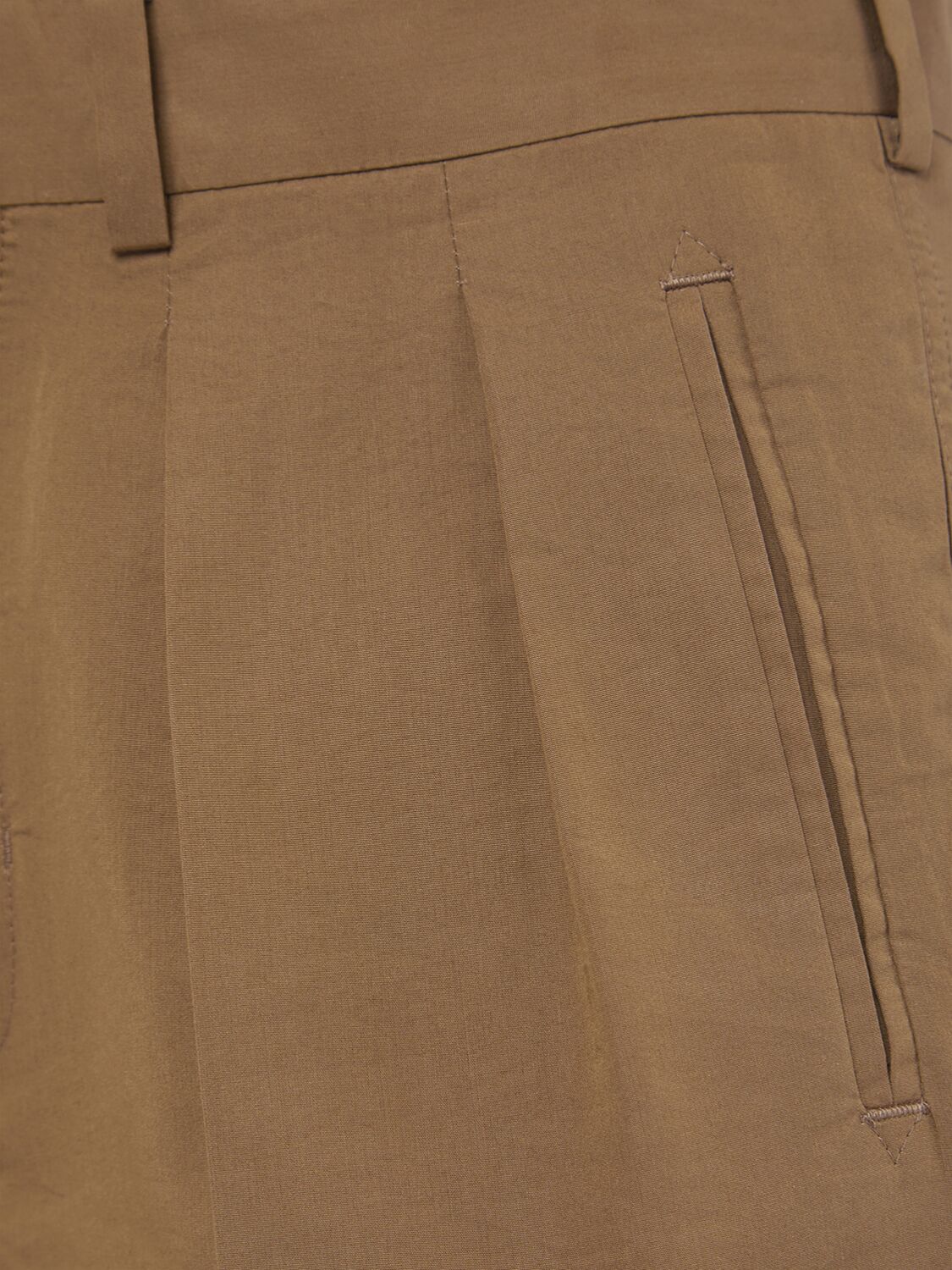 Tom Ford Tailored Shorts With Back Slit Pockets In Chestnut