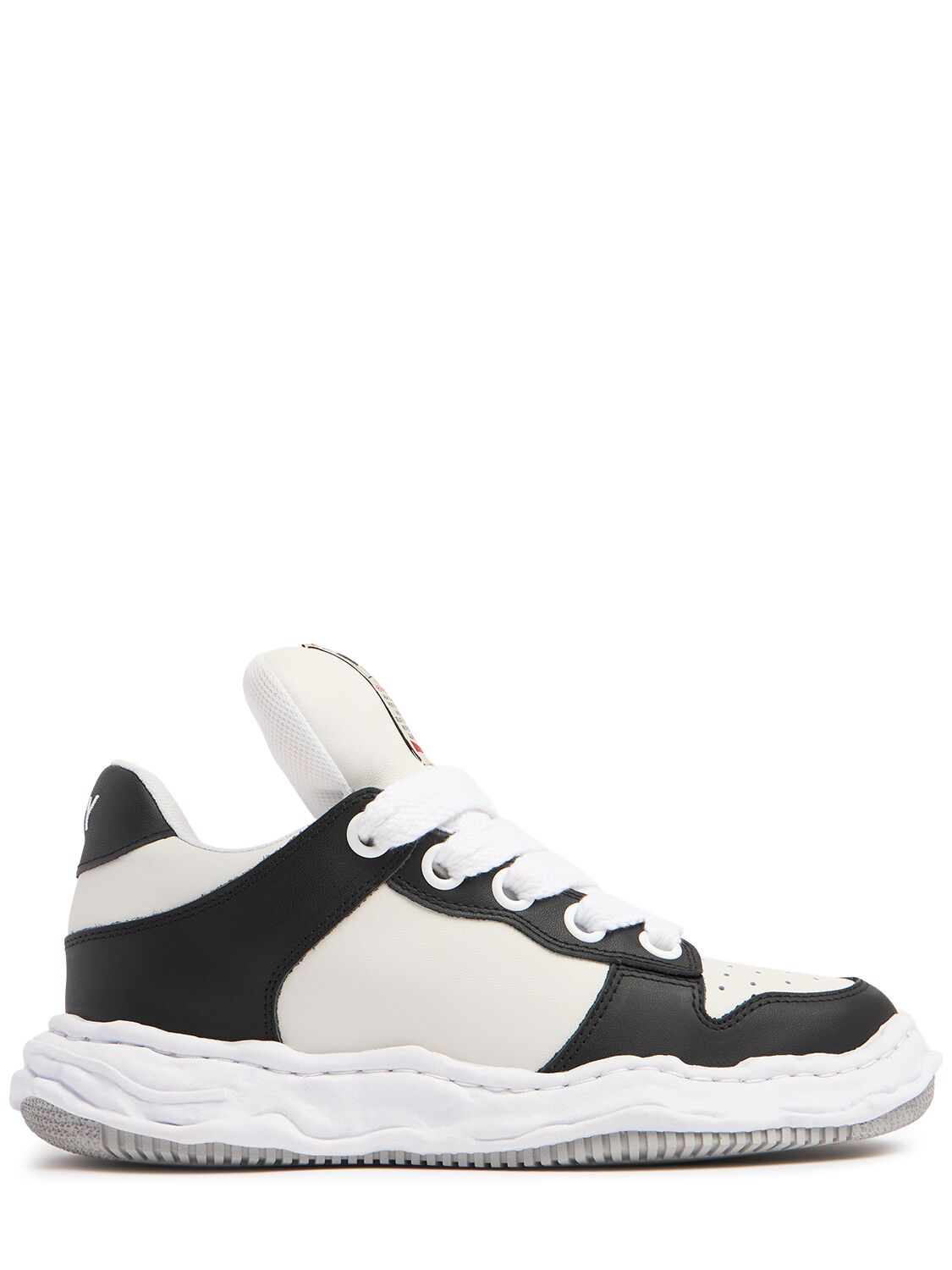 Wayne Leather Low Top Sneakers