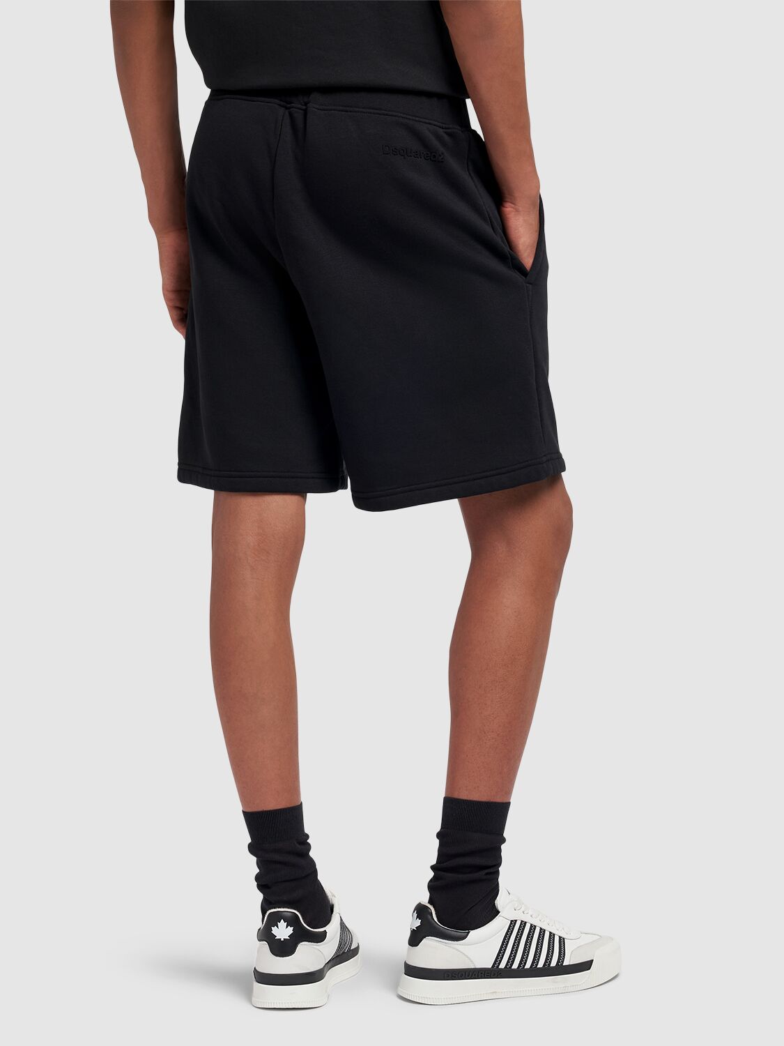 DSQUARED2 RELAX FIT SHORTS 