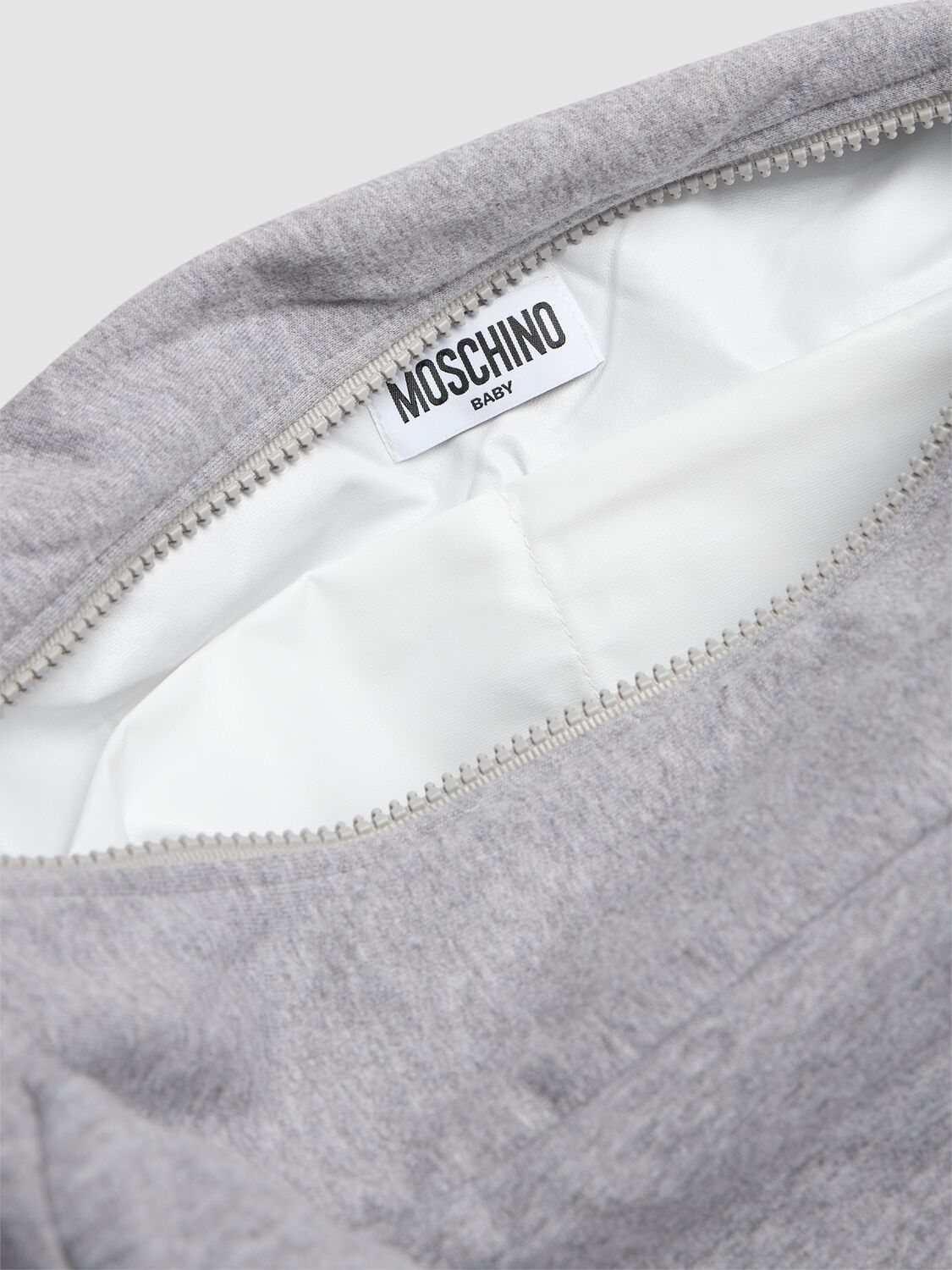 Moschino Printed Cotton Changing Bag W/ Mat In Grey