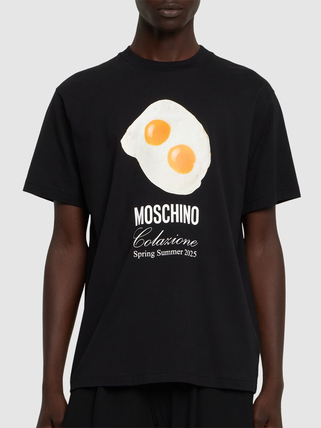 MOSCHINO UOVA T-SHIRT 