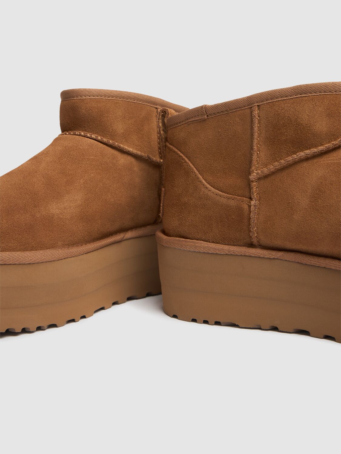 UGG 50MM CLASSIC ULTRA MINI PLATFORM 
