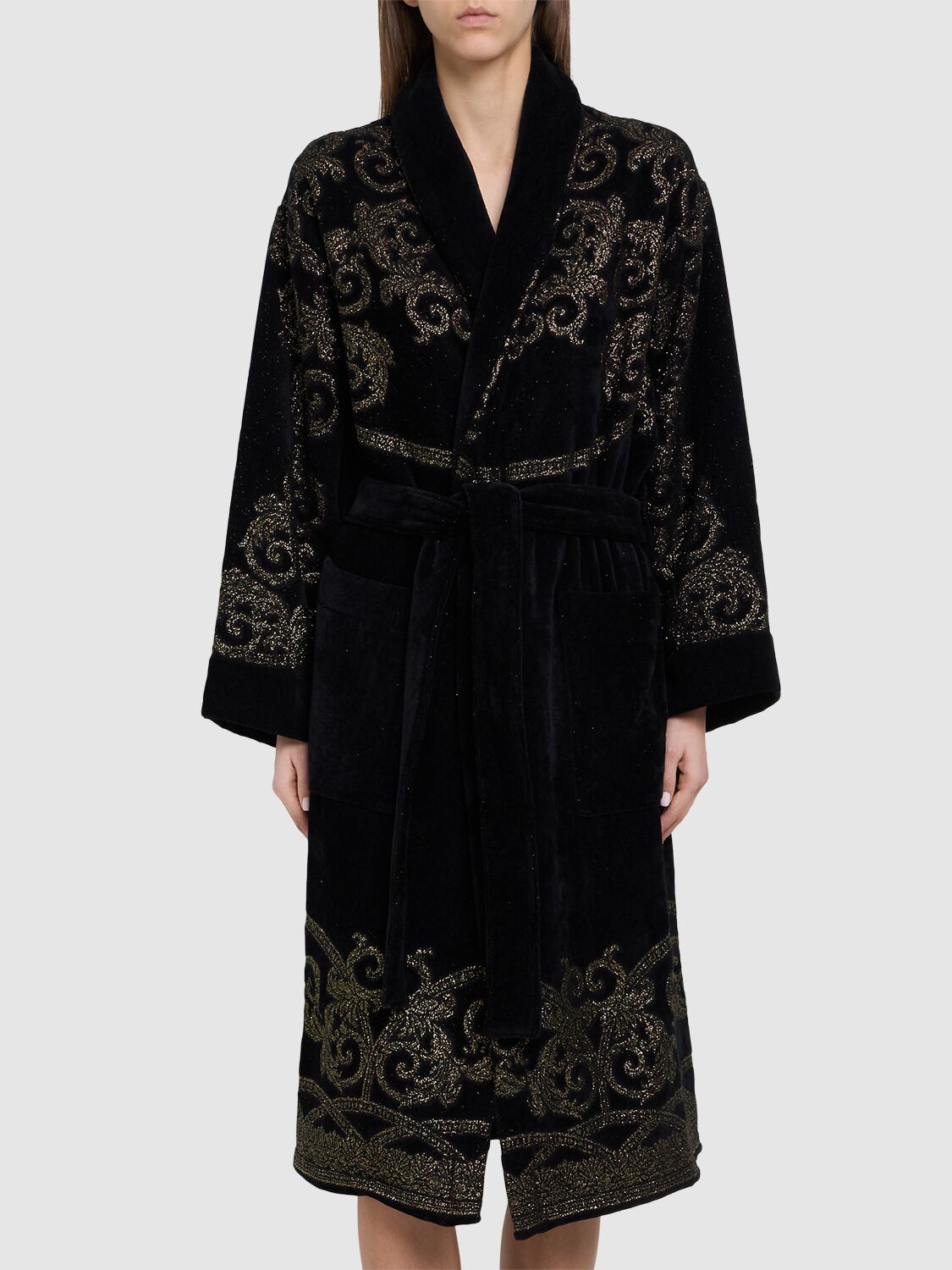 Versace Coupe Des Dieux Bathrobe In Black