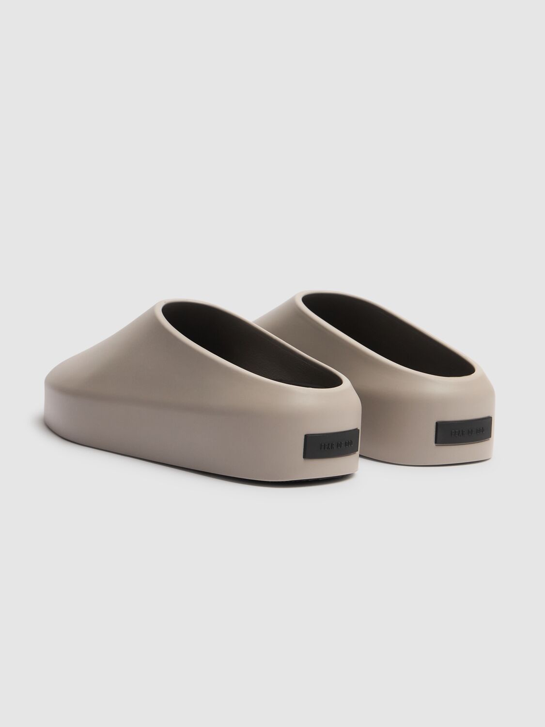 Fear Of God California Rubber Slippers In Grey