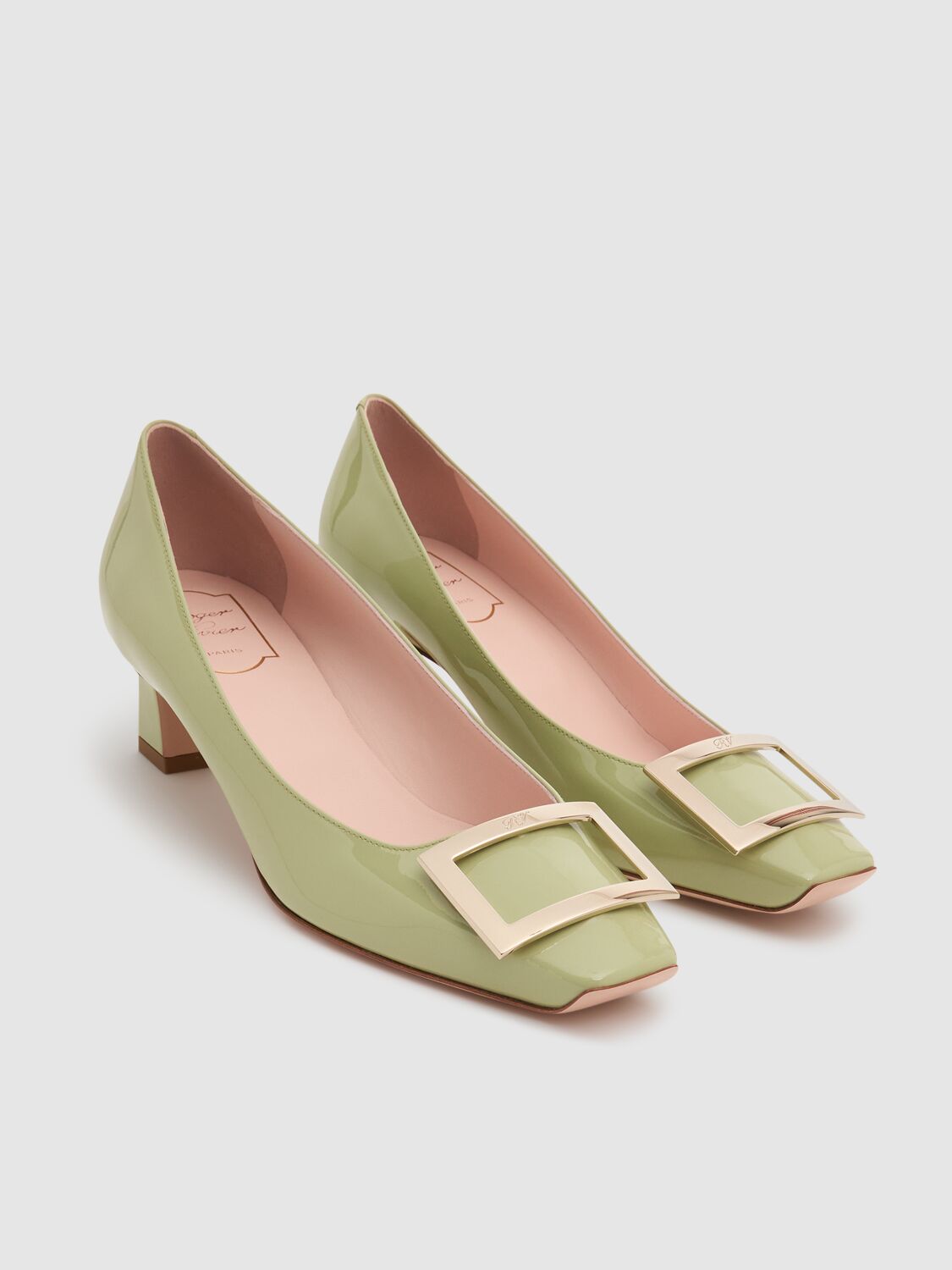 Roger Vivier 45mm Trompette Patent Leather Pumps In Mint