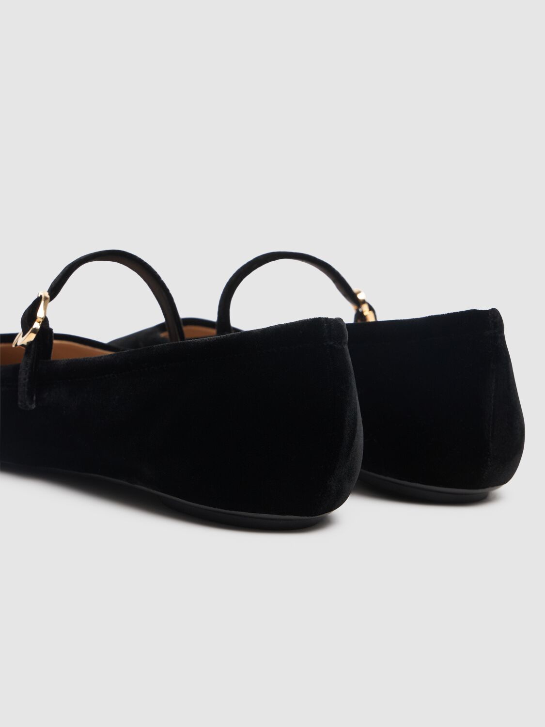 Shop Gianvito Rossi 5mm Carla Velvet Ballerinas In Black