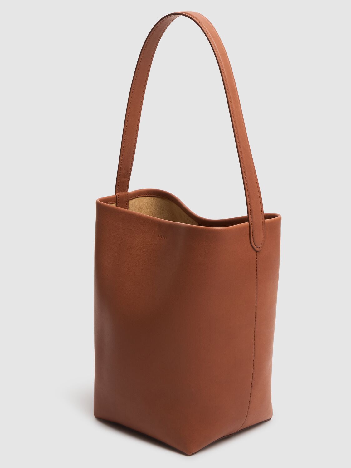 The Row Medium N/s Park Saddle Shiny Leather Bag In Dark Cuir