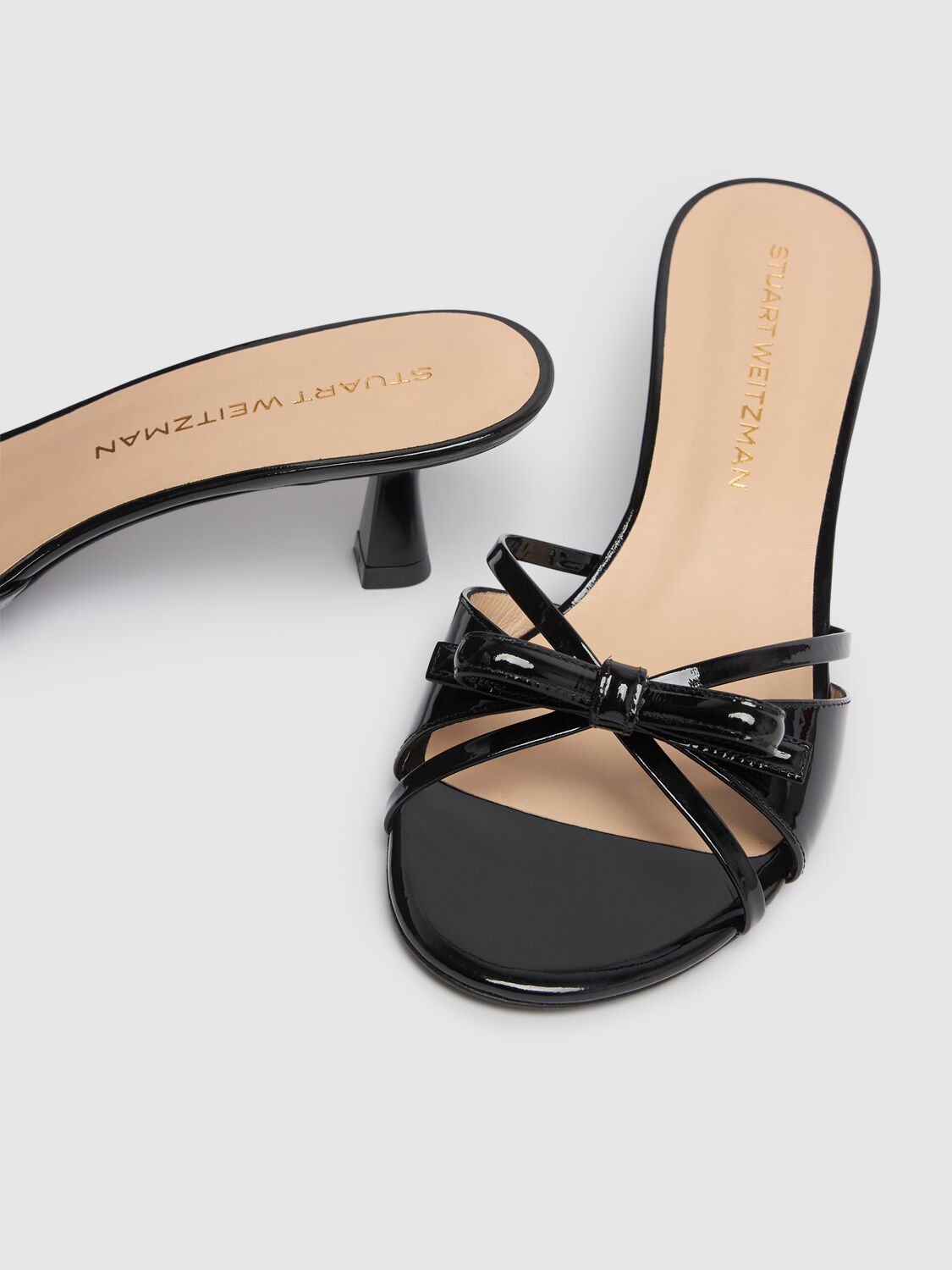 STUART WEITZMAN 50MM FELICITY PATENT LEATHER MULES 