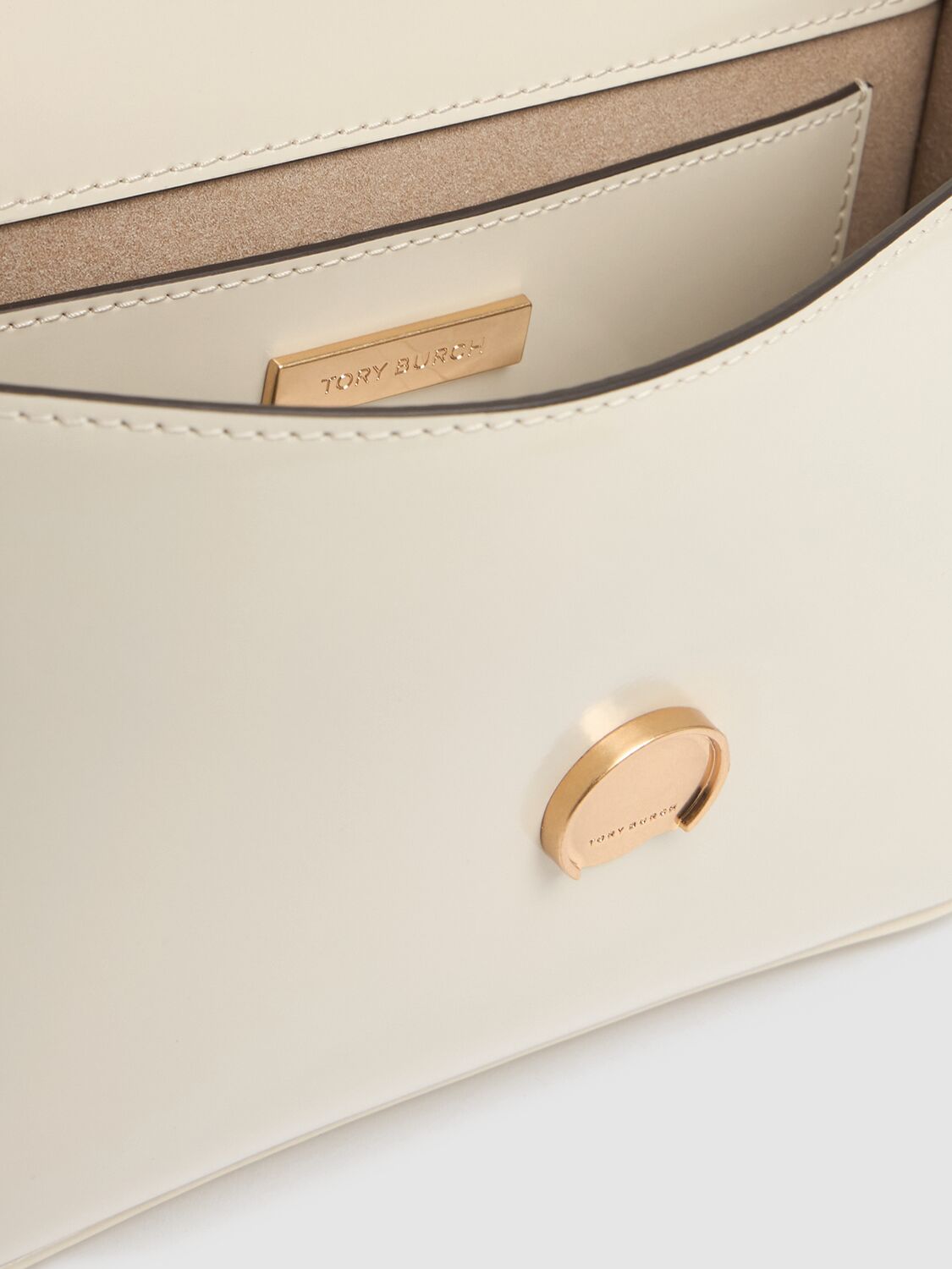 Shop Tory Burch Robinson Convertible Shoulder Bag In Shea Butter