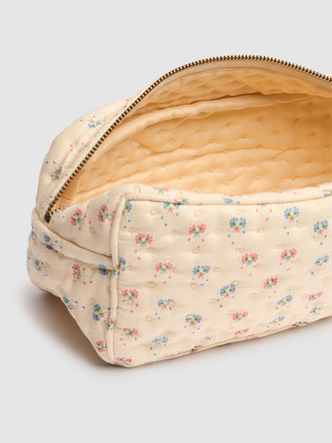 Shop Konges Sløjd Quilted Cotton Toiletry Bag In White