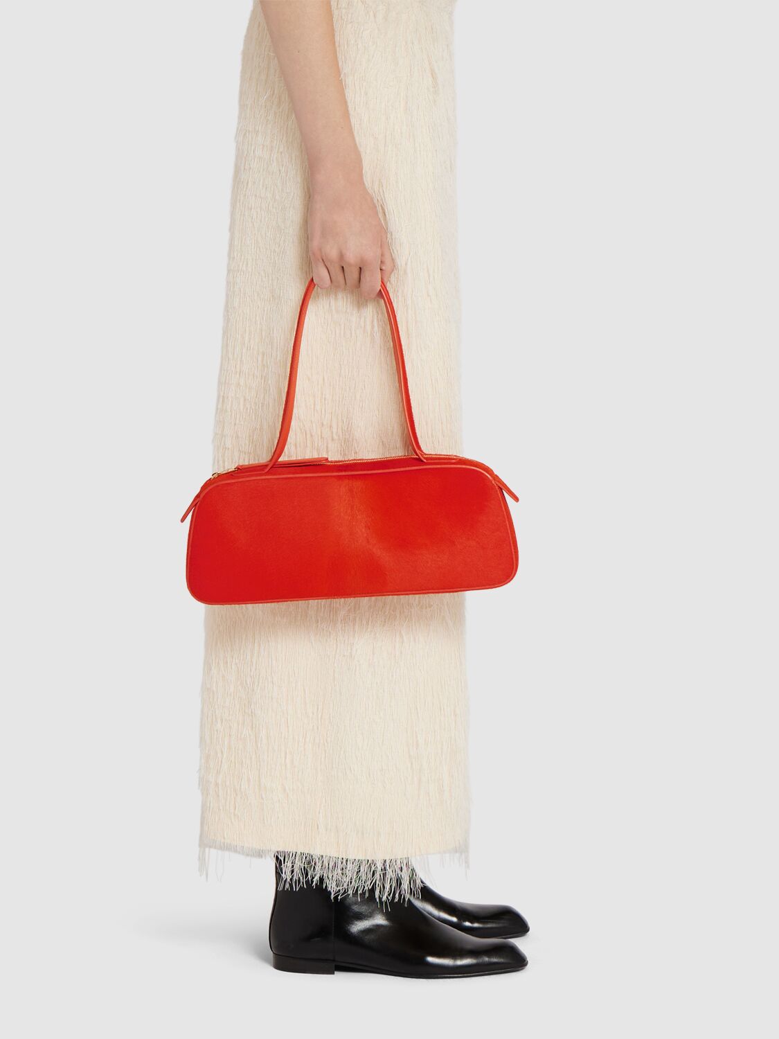 ショルダーバッグ・ポシェット KHAITE ORANGE CALF HAIR SIMONA SHOULDER BAG Simona Shoulder Bag in Midnight Suede – KHAITE