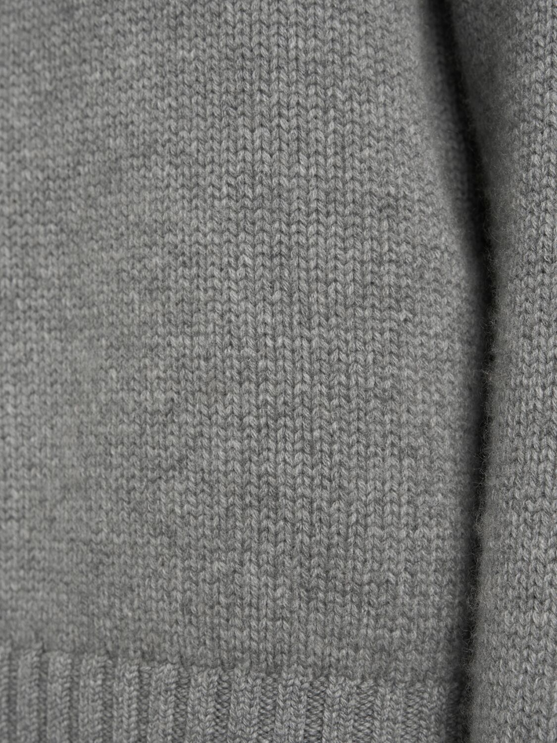 Khaite Mae Cashmere Crewneck Sweater In Gray