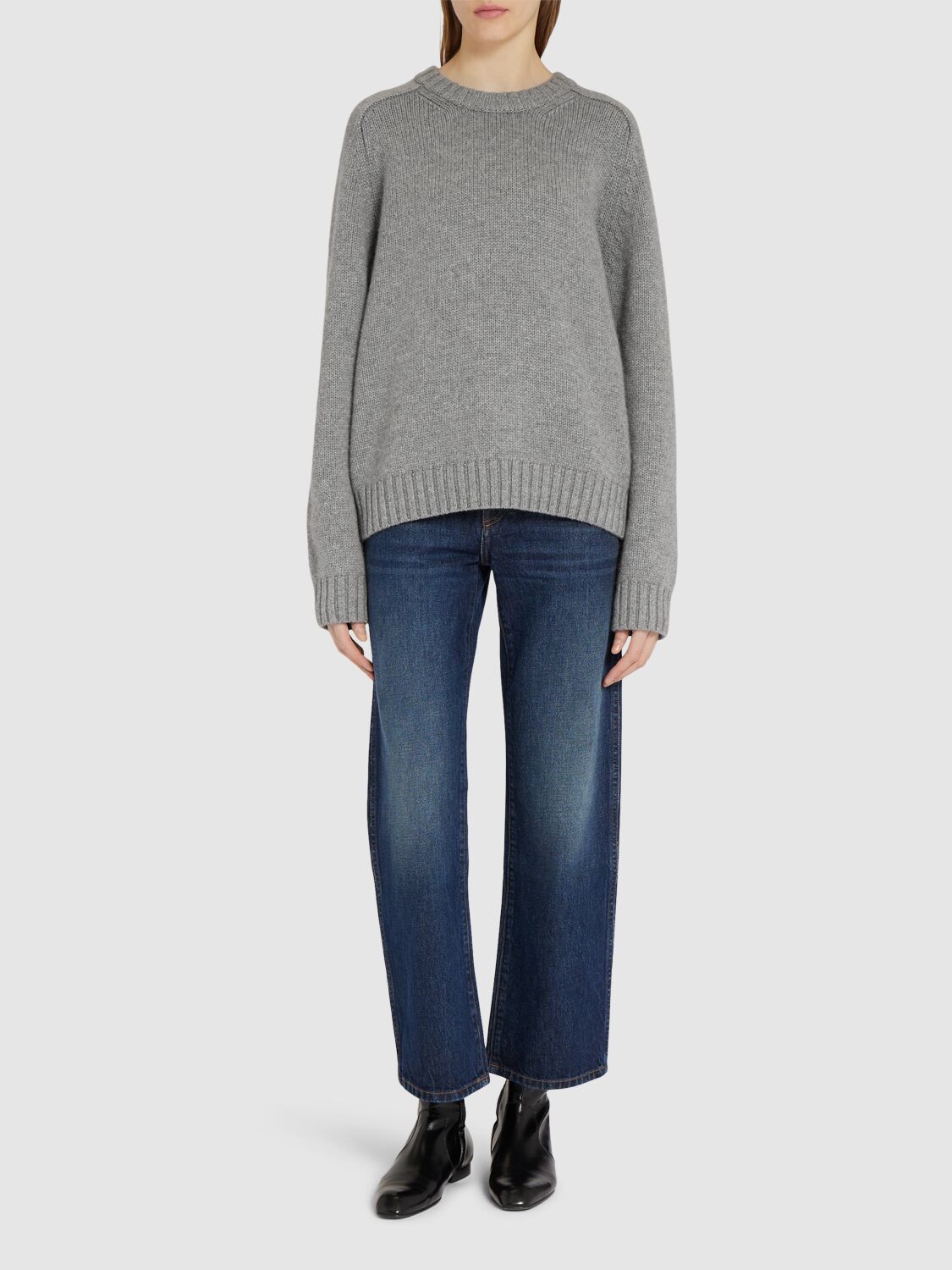 Khaite Mae Cashmere Crewneck Sweater In Gray