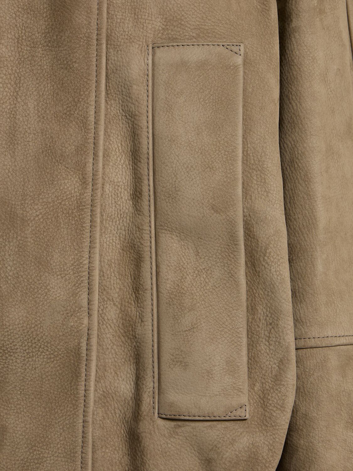 Jacquemus Womens Ciro Two-welt-pockets Relaxed-fit Leather Jacket Light Khaki In Khaki